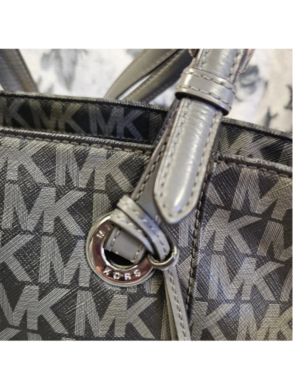Michael Kors Jet Set Large Logo Tote - Grey/Black